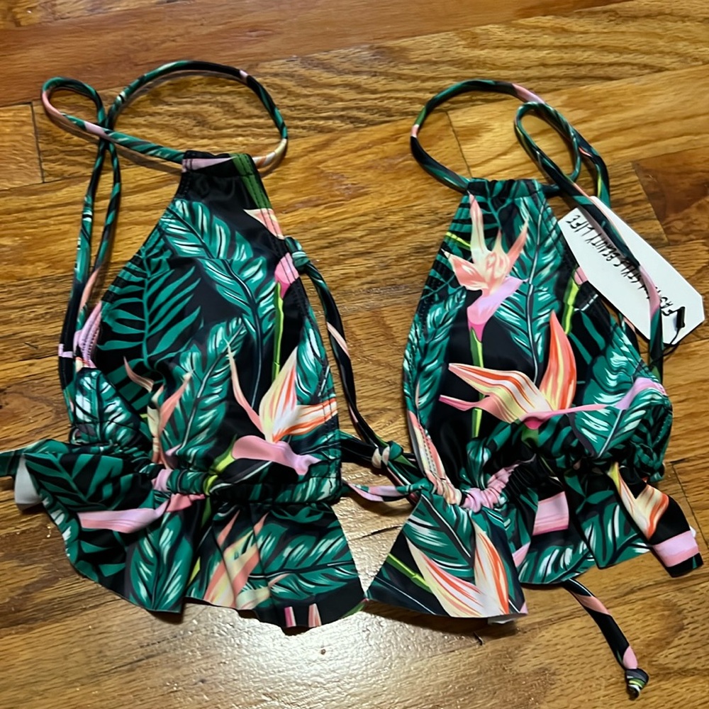 New with tag tropical bikini top size small